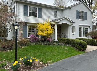 1057 Arlington Rd, Birmingham, MI 48009