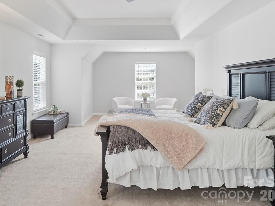 1st image of 2109 Coral Berry Ln