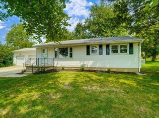 2410 Ross Hanover Rd, Hamilton, OH 45013