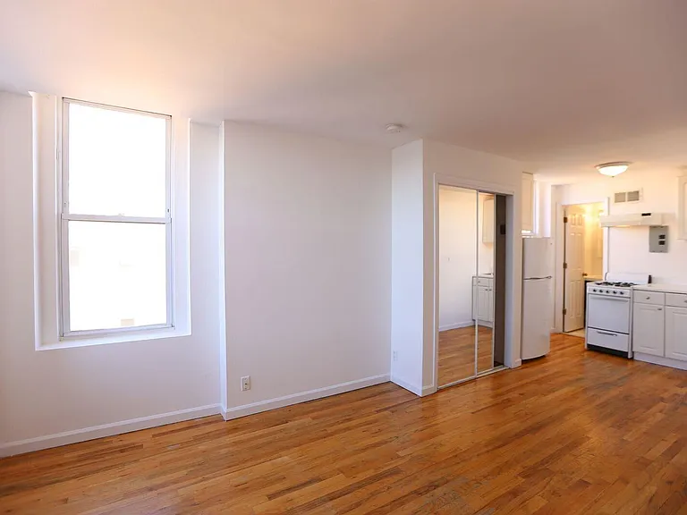 253 3rd St #2B — Photo 23