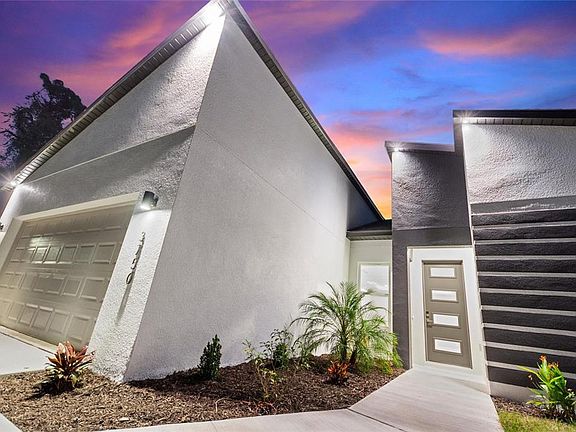 3rd image of 3707 Fontainebleau St