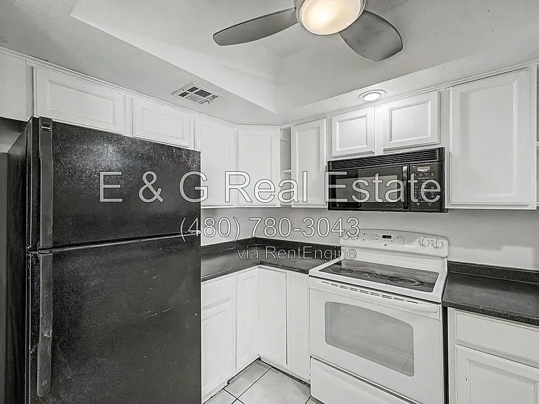 1402 S Jentilly Ln #205 — Photo 7