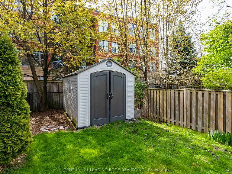 2259 Munns Ave — Photo 34