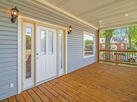 4th image of 8057 S Woodlawn Ave
