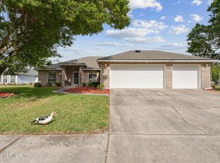 1004 Whirlaway Cir N, Jacksonville, FL 32218