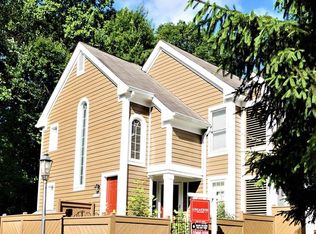 1543 Church Hill Pl, Reston, VA 20194