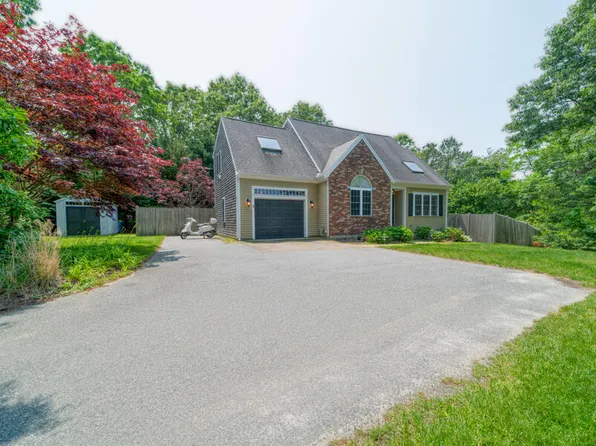 3 Captain Eldredge Way, East Falmouth, MA 02536