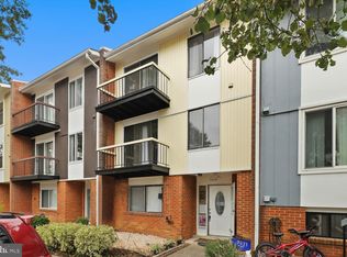 7031 Brocton Ct, Springfield, VA 22150