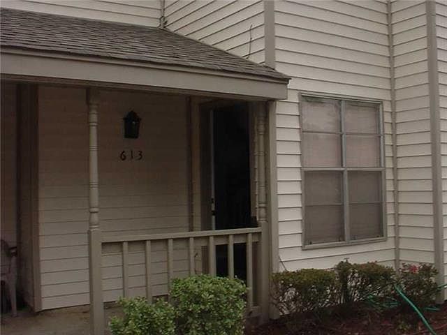 1st image of 613 Cedarwood Dr #613