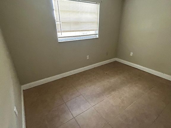 4th image of 5254 Lanette St #1