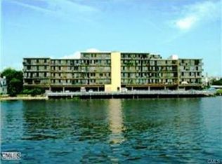 155 Brewster St UNIT 2E, Bridgeport, CT 06606