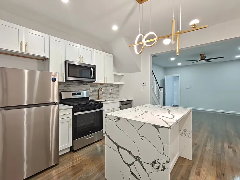 5721 Broomall St — Photo 5