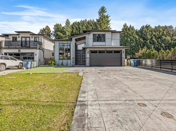2128 Oakridge Cres, Abbotsford, BC V2T 6A8