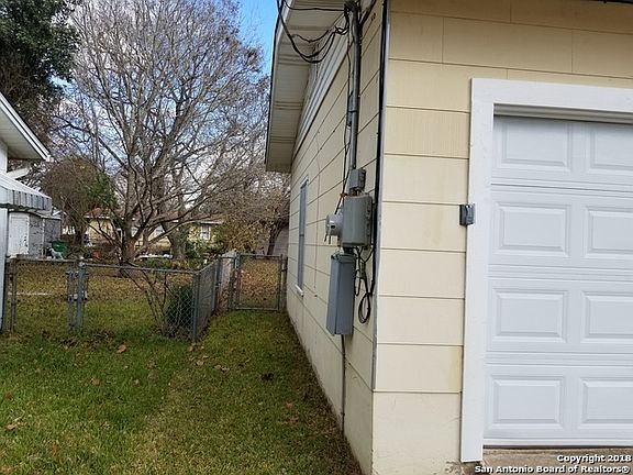 3rd image of 2930 Kaiser Dr