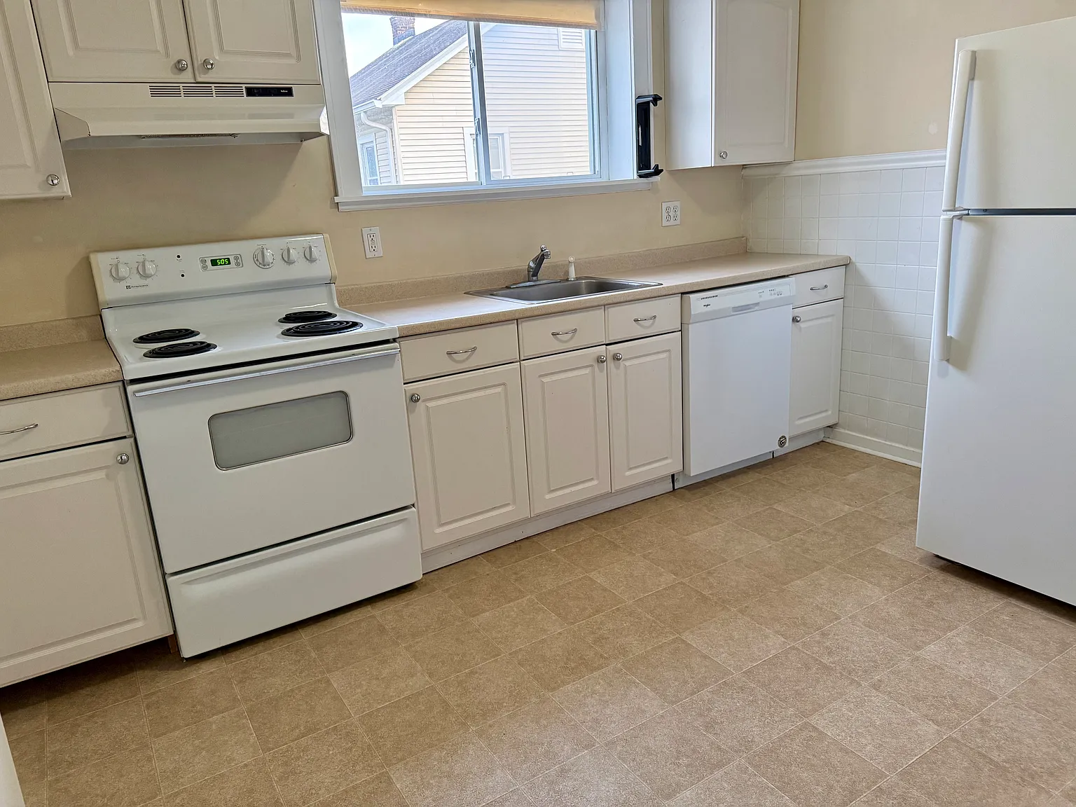 1 bed, 800 sqft, $1,750 — Photo 4