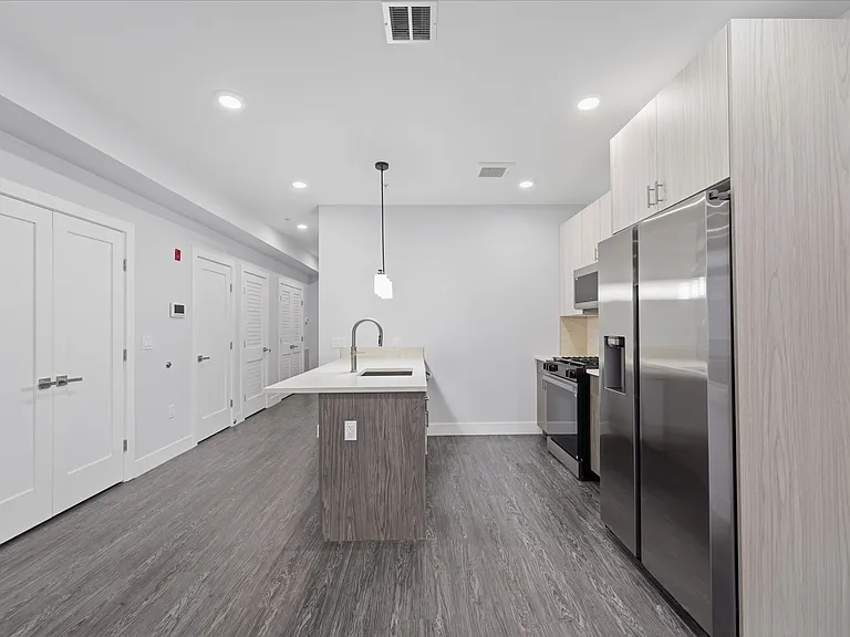 6114 Jackson St #2 — Photo 9