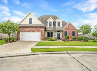 11706 Diamond Ct, Mont Belvieu, TX 77535