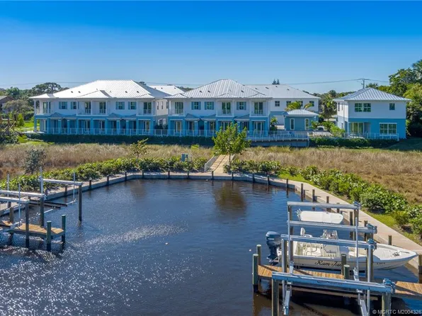 4671 SE Manatee Way, Stuart, FL 34997