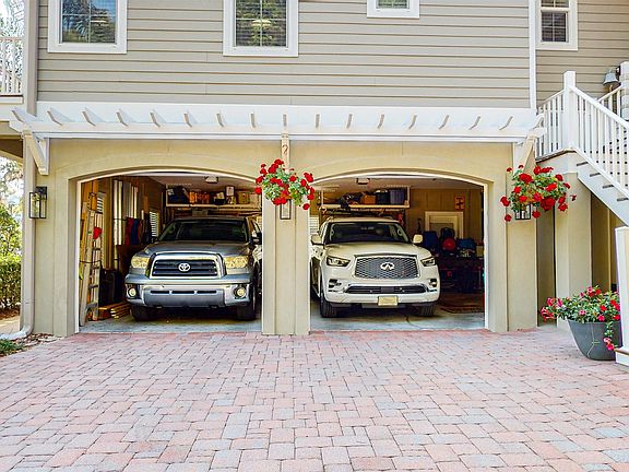 5th image of 712 Ocean Gate Ln