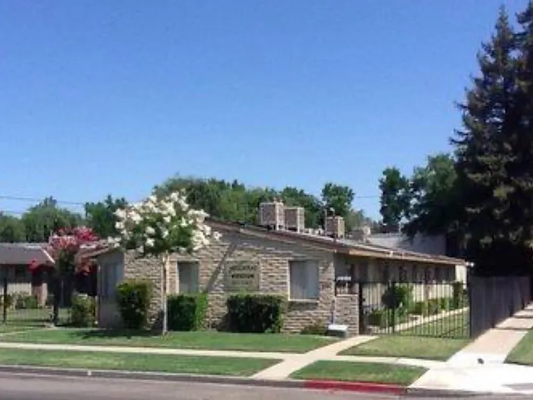 4545 E Sierra Madre Ave — Photo 1