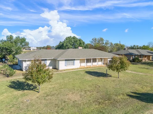 603 E Pace St, Frost, TX 76641