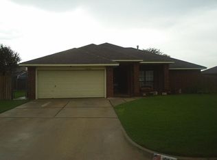 10020 Aberdeen Ln, Yukon, OK 73099
