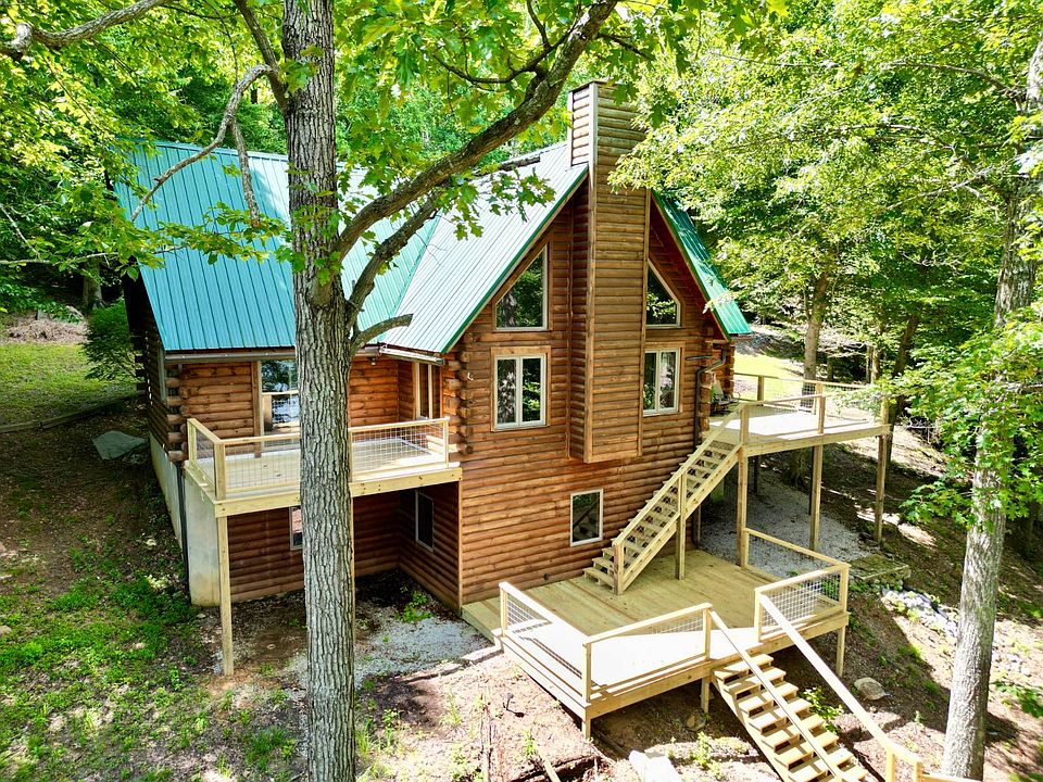 1st image of 18 Crazy Horse Ln