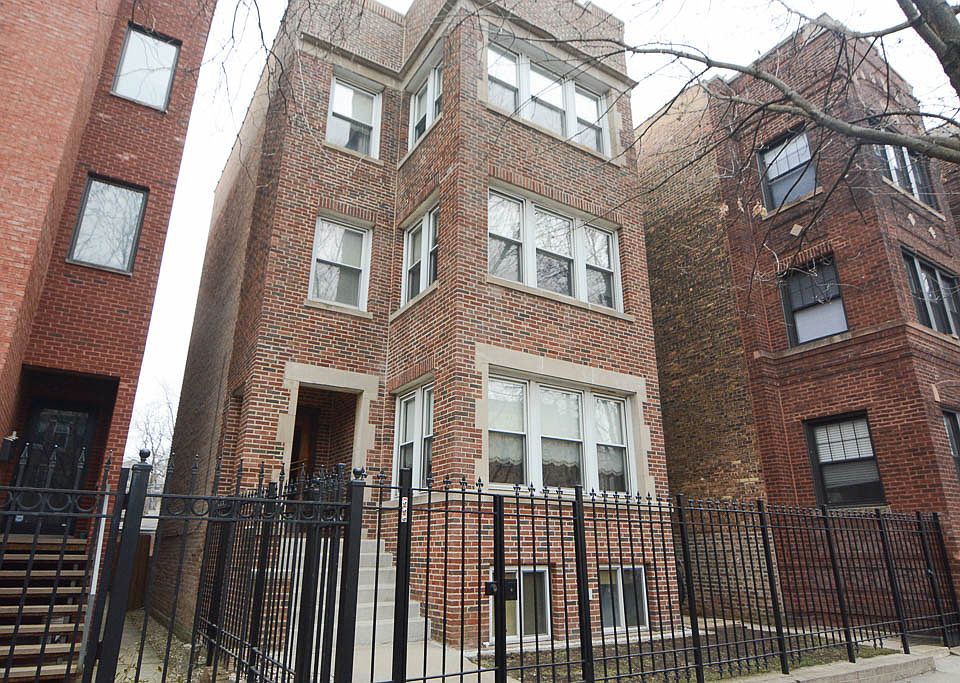 1st image of 4209 N Ashland Ave #1