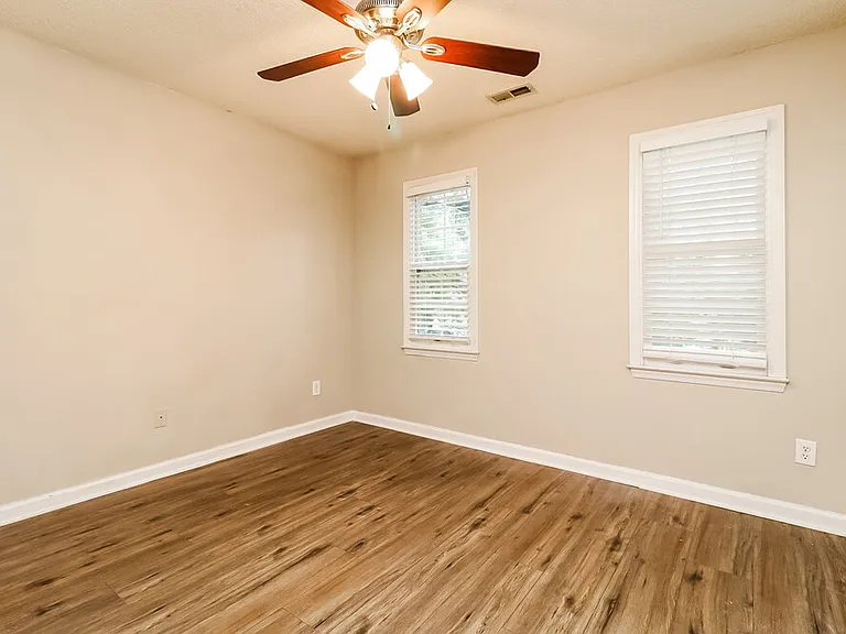 1405 E Stonemason Dr — Photo 15