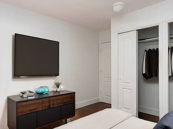4th image of 1204 Decatur St #2B