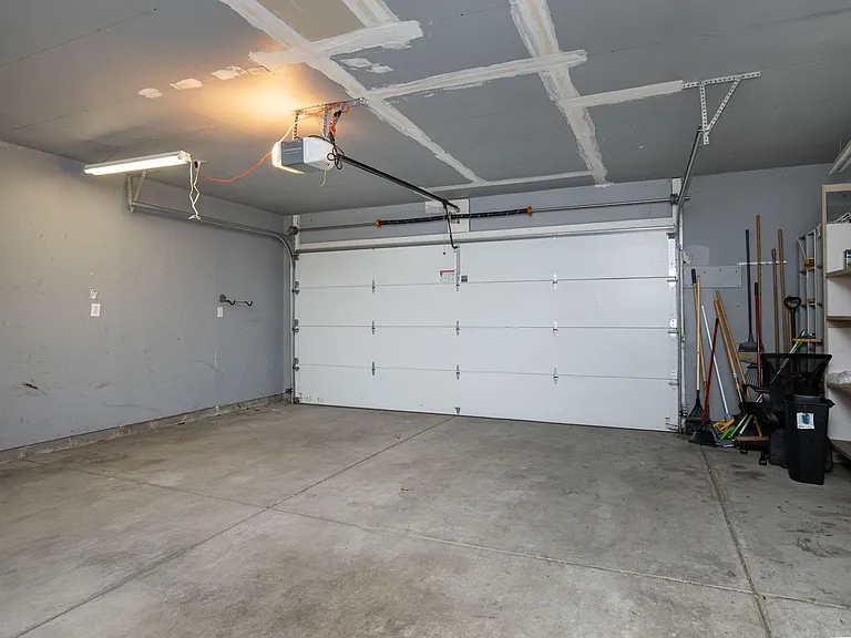 936 Camp St — Photo 51