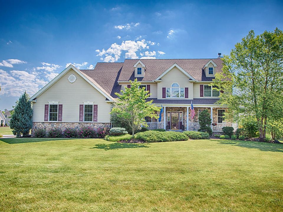 1st image of 4621 Graystone Dr