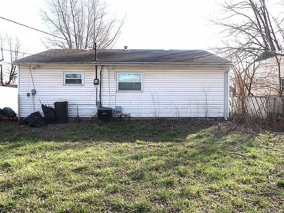 5th image of 1250 Grovewood Dr