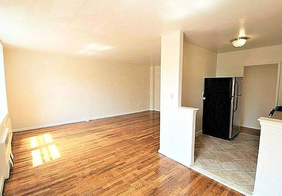 3rd image of 288 W 238th St APT 2B