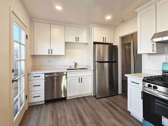 2nd image of 627 Bryan Ave