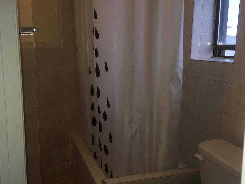 2nd image of 62-64 Sip Ave #4th