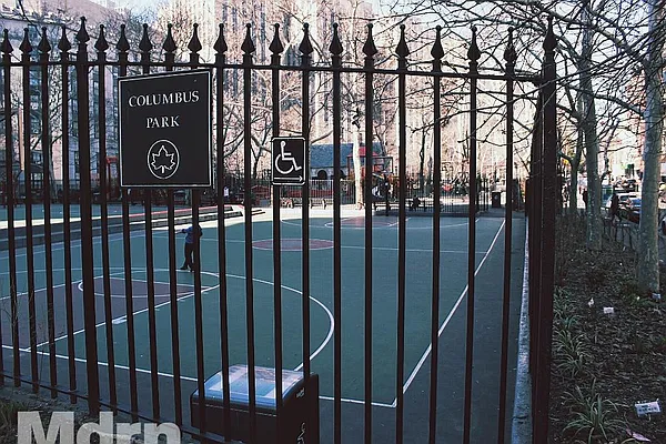 Rented by Mdrn Residential | media 19