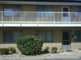 3345 169th St APT 5, Hammond, IN 46323