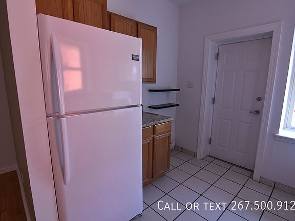 5th image of 6 S 46th St APT 4