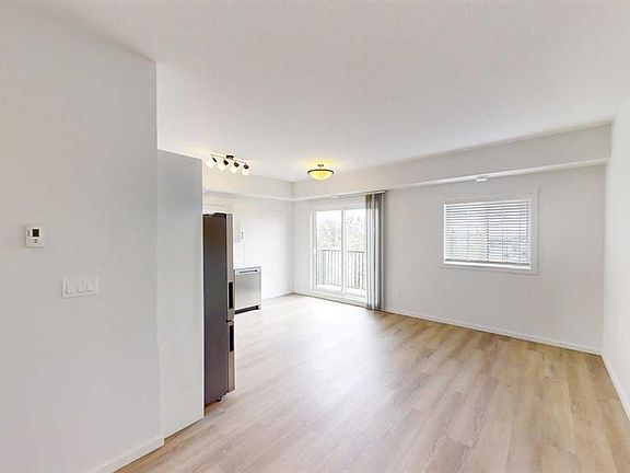 5th image of 10101 105th Ave #101
