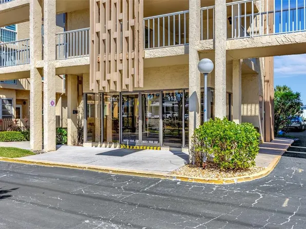 113 Island Way APT 241, Clearwater, FL 33767