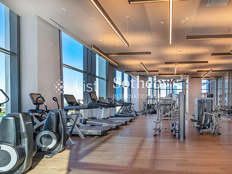 1000 Auahi St #1701 — Photo 21
