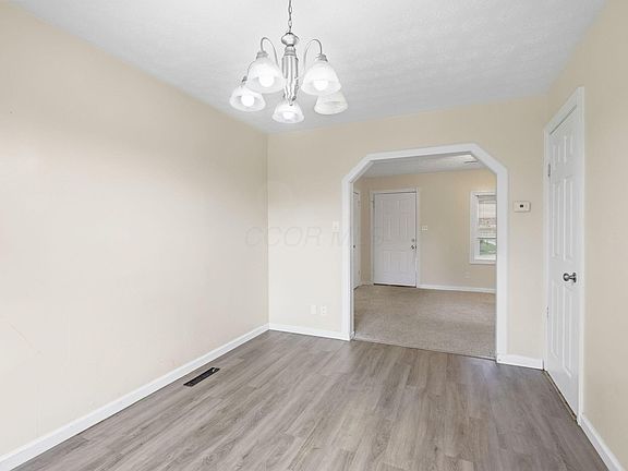 4th image of 1107 Smith Rd
