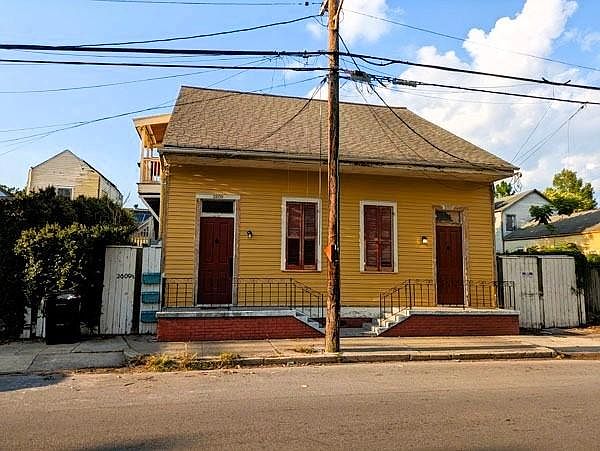 1st image of 2809 Dauphine St