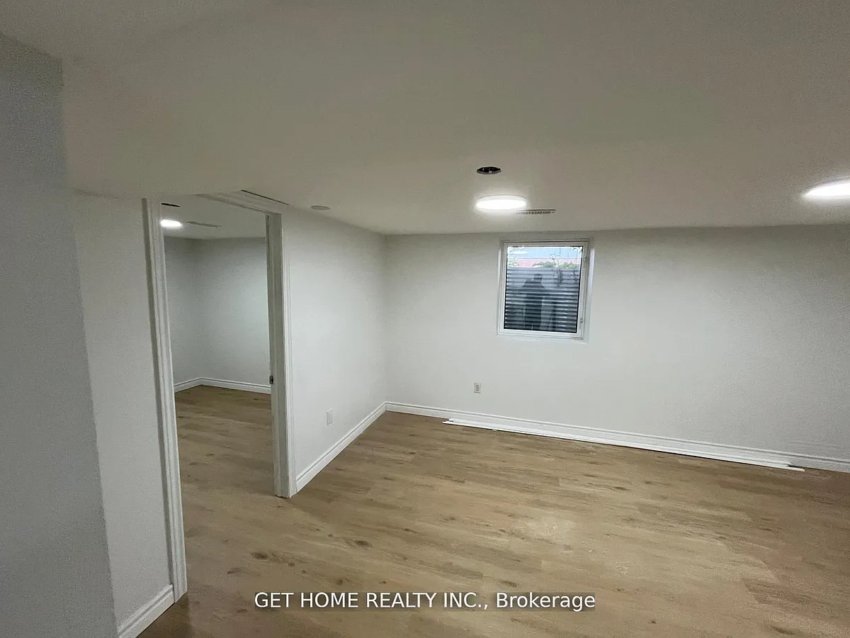Building Photo - 116 Southlawn Ave #BASEMENT