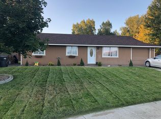 4910 Holly Way, West Richland, WA