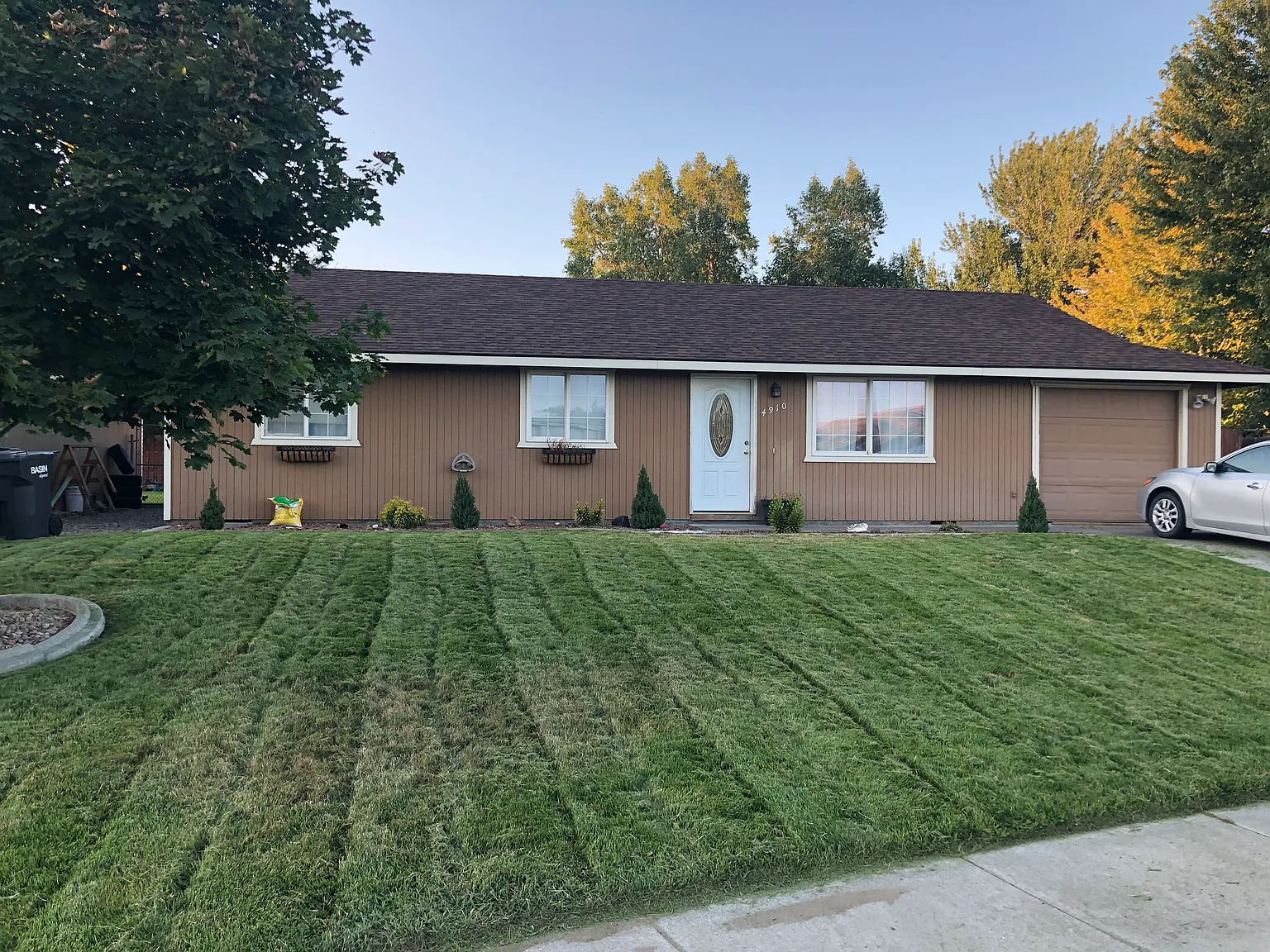 4910 Holly Way photo 1
