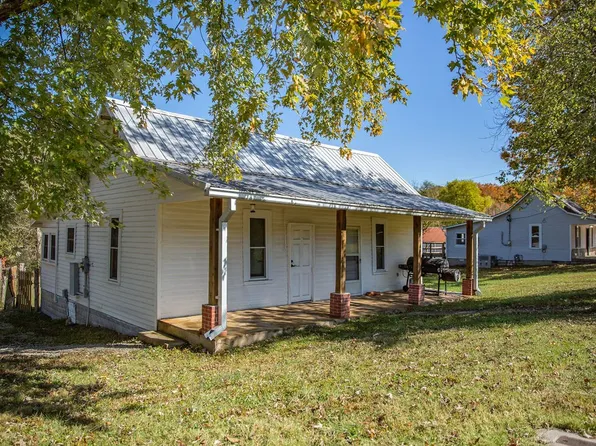 727 Lancaster Hwy, Lancaster, TN 38569
