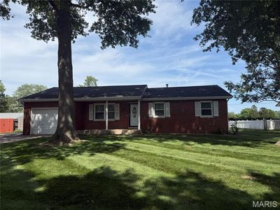 113 Whispering Oaks Dr, Bethalto, IL, 62010