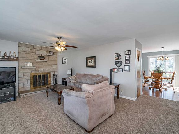 2nd image of 3504 Gladden Dr